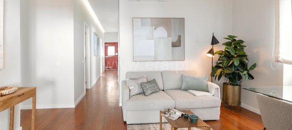 Casa de 3 dormitorios en Cascais, Portugal No. 90120 4