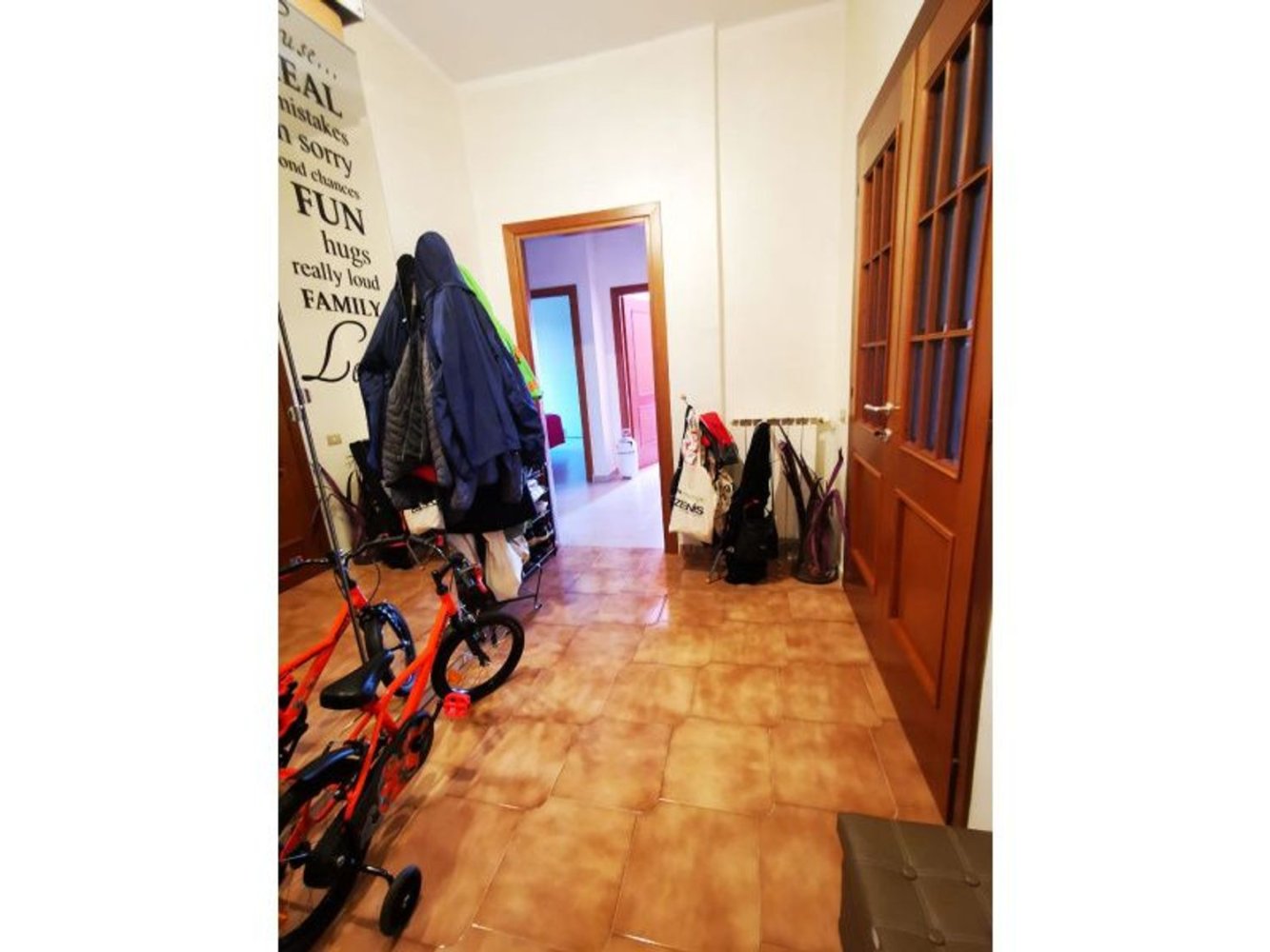 4 rooms Apartment in Rome, Italy No. 31250