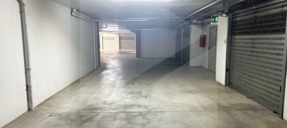 Гараж с 1 комнатой в Триджано, Италия № 27663 7