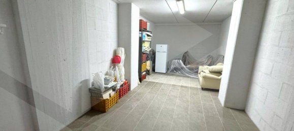 Гараж с 1 комнатой в Триджано, Италия № 27663 6