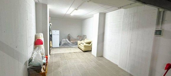 Гараж с 1 комнатой в Триджано, Италия № 27663 9