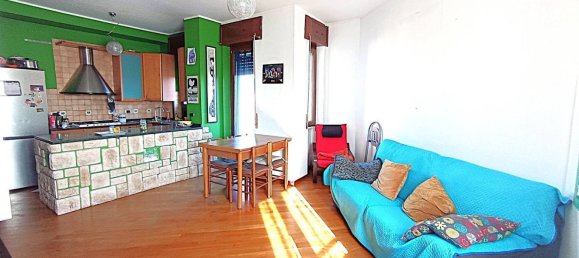 3 rooms Apartment in Cinisello Balsamo, Italy No. 287569 6