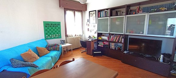 3 rooms Apartment in Cinisello Balsamo, Italy No. 287569 9