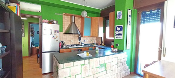 3 rooms Apartment in Cinisello Balsamo, Italy No. 287569 10