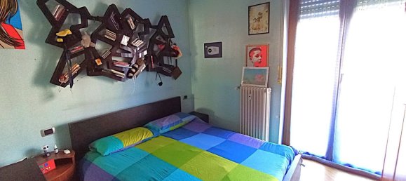3 rooms Apartment in Cinisello Balsamo, Italy No. 287569 17