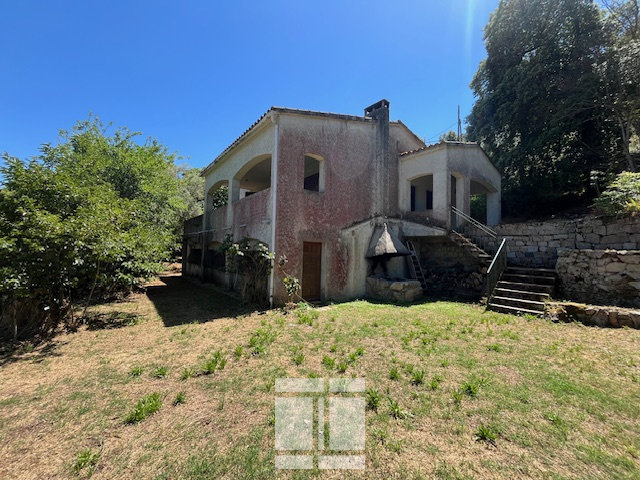 4 bedrooms House in Vico, France No. 272309