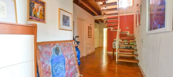 5 bedrooms Villa in Varese, Italy No. 68058 24