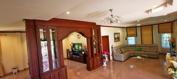 5 bedrooms Cafe / restaurant in Bang Lamung, Thailand No. 277 7