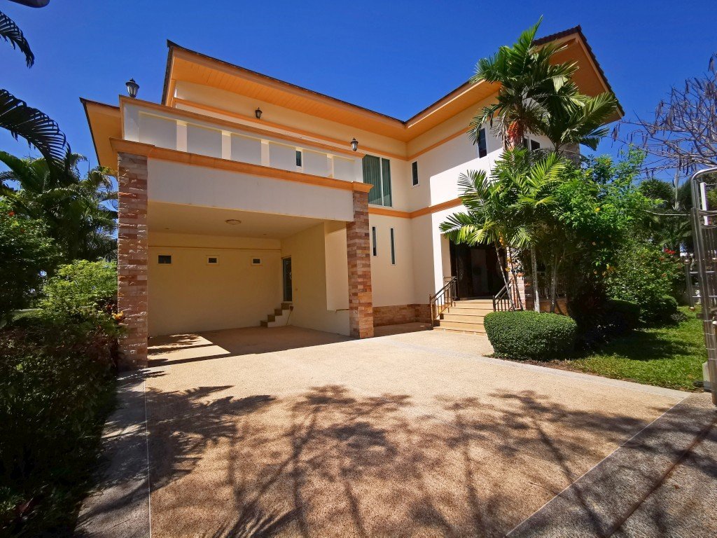 5 bedrooms Cafe / restaurant in Bang Lamung, Thailand No. 277