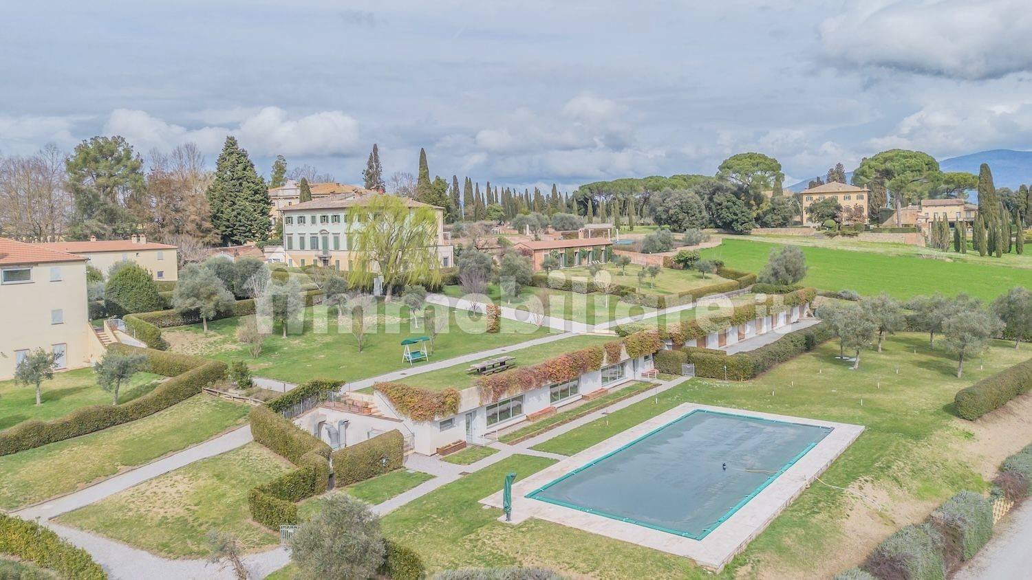 2 bedrooms Apartment in Cortona, Italy No. 128055