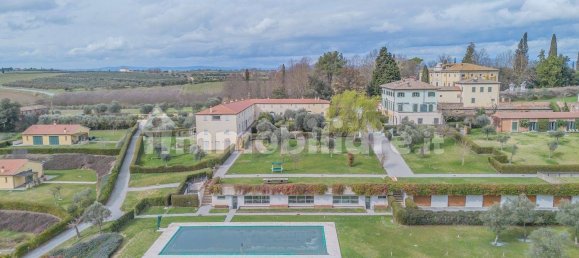 2 bedrooms Apartment in Cortona, Italy No. 128055 2