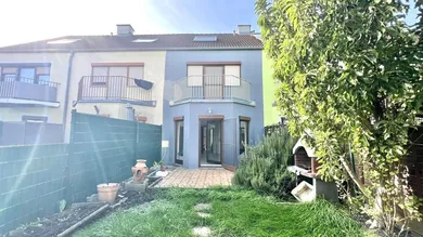 5-Zimmer Stadthaus in Strasshof an der Nordbahn, Austria, Nr. 240261