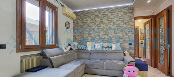 5 rooms Apartment in Casier, Italy No. 263899 10