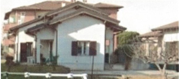 2 rooms Villa in Turate, Italy No. 309528 12