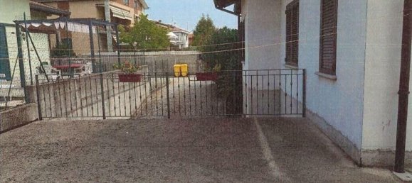 2 rooms Villa in Turate, Italy No. 309528 19