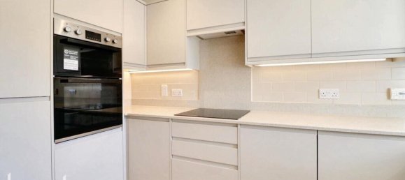 Casa de 3 dormitorios en Biggin Hill, United Kingdom No. 4748 4