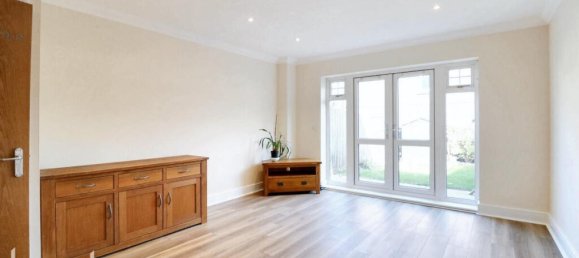 Casa de 3 dormitorios en Biggin Hill, United Kingdom No. 4748 6