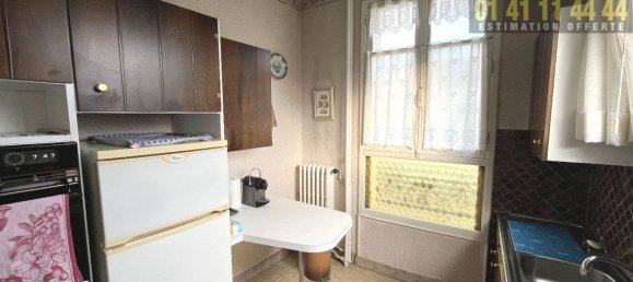 2 bedrooms House in Colombes, France No. 169546 5