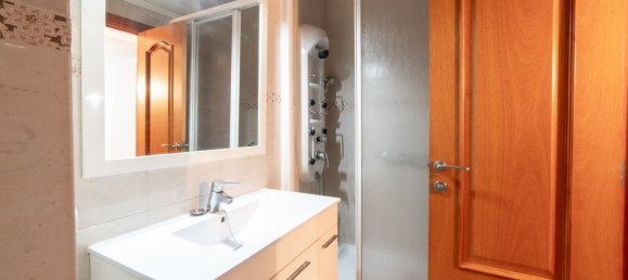 Apartamento T3 em L'Hospitalet de Llobregat, Spain N.º 160939 18