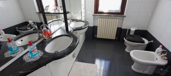 7غرفة فيلا في Bernareggio, Italy رقم 143164 12