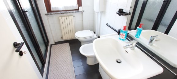 7غرفة فيلا في Bernareggio, Italy رقم 143164 18