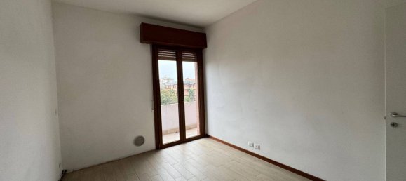 4 rooms Apartment in Sassuolo, Italy No. 29394 9