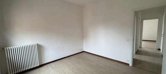 4 rooms Apartment in Sassuolo, Italy No. 29394 21