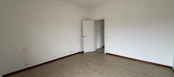 4 rooms Apartment in Sassuolo, Italy No. 29394 30