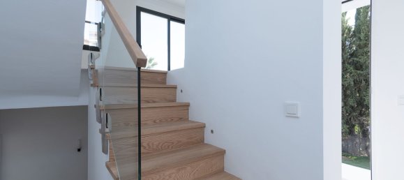 4 bedrooms House in Marbella, Spain No. 136174 9