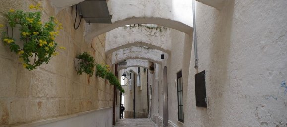 5 rooms Apartment in Lecce, Italy No. 291240 8