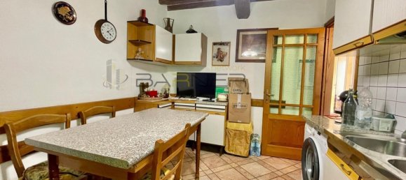 Casa de 9 habitaciónes en Camaiore, Italy No. 299714 14