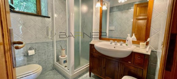 Casa de 9 habitaciónes en Camaiore, Italy No. 299714 12