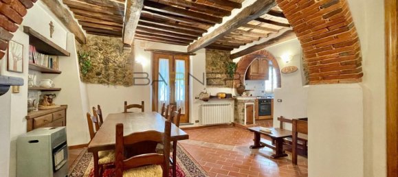 Casa de 9 habitaciónes en Camaiore, Italy No. 299714 40