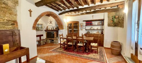 Casa de 9 habitaciónes en Camaiore, Italy No. 299714 3