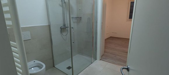 Estudio en Vittorio Veneto, Italy No. 255786 6