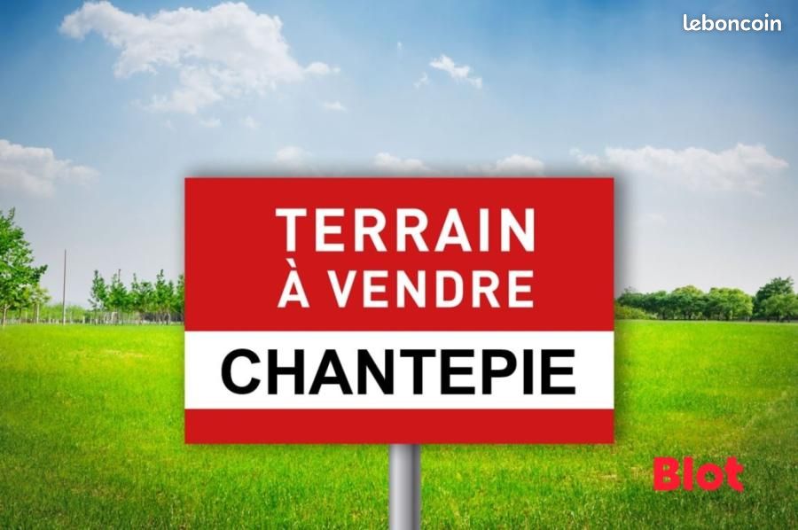 632m² Land in Chantepie, France No. 100826
