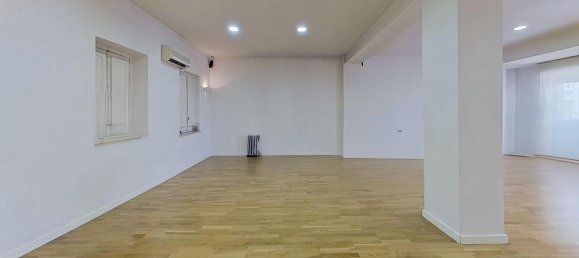4 bedrooms Apartment in Granada, Spain No. 155697 17