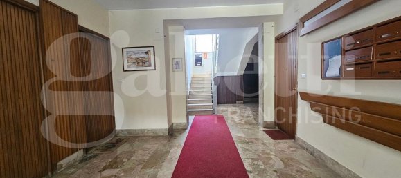 Apartamento T5 em Palermo, Italy N.º 327273 4