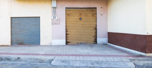 45m² Commercial property in Granada, Spain No. 166662 3