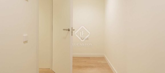 2 chambres Appartement à Eixample, Spain No. 127783 20