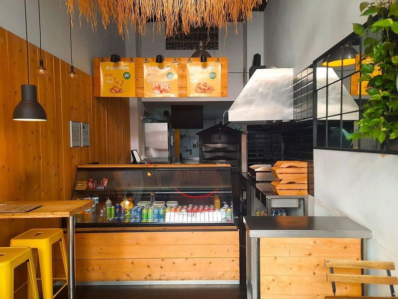 Коммерческая недвижимость в Марбелья, Испания № 228176