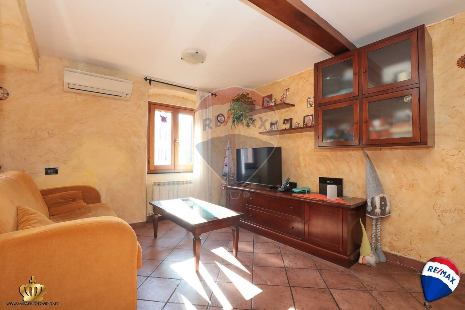 5-salle Appartement à Genoa, Italy No. 70043