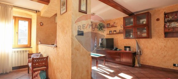 5-salle Appartement à Genoa, Italy No. 70043 8