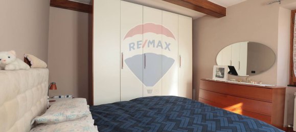 5-salle Appartement à Genoa, Italy No. 70043 18