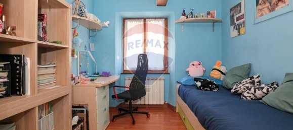 5-salle Appartement à Genoa, Italy No. 70043 16