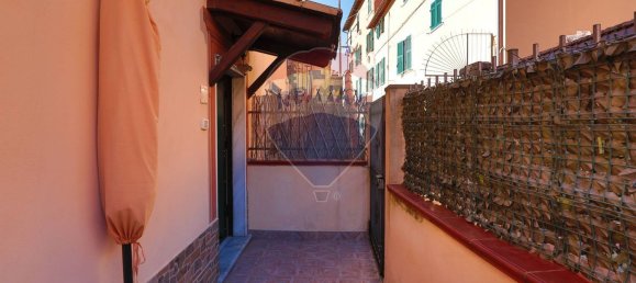 5-salle Appartement à Genoa, Italy No. 70043 6