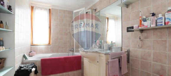 5-salle Appartement à Genoa, Italy No. 70043 21