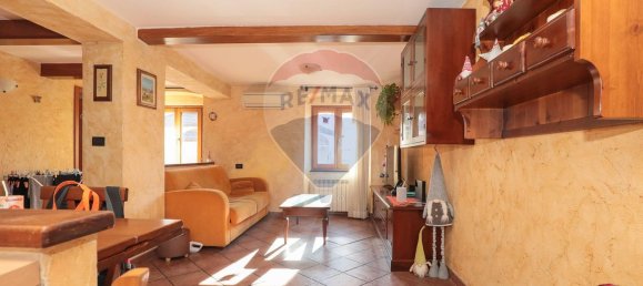 5-salle Appartement à Genoa, Italy No. 70043 10