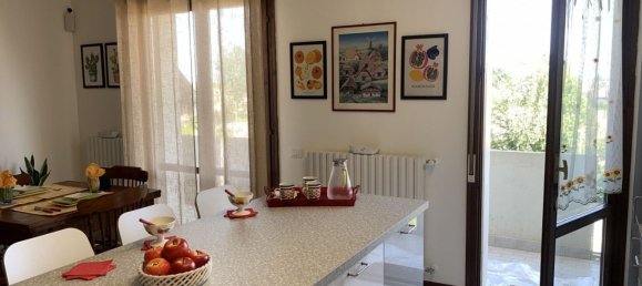 3 rooms Apartment in Albignasego, Italy No. 175836 2