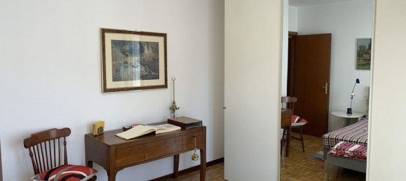 3 rooms Apartment in Albignasego, Italy No. 175836 17